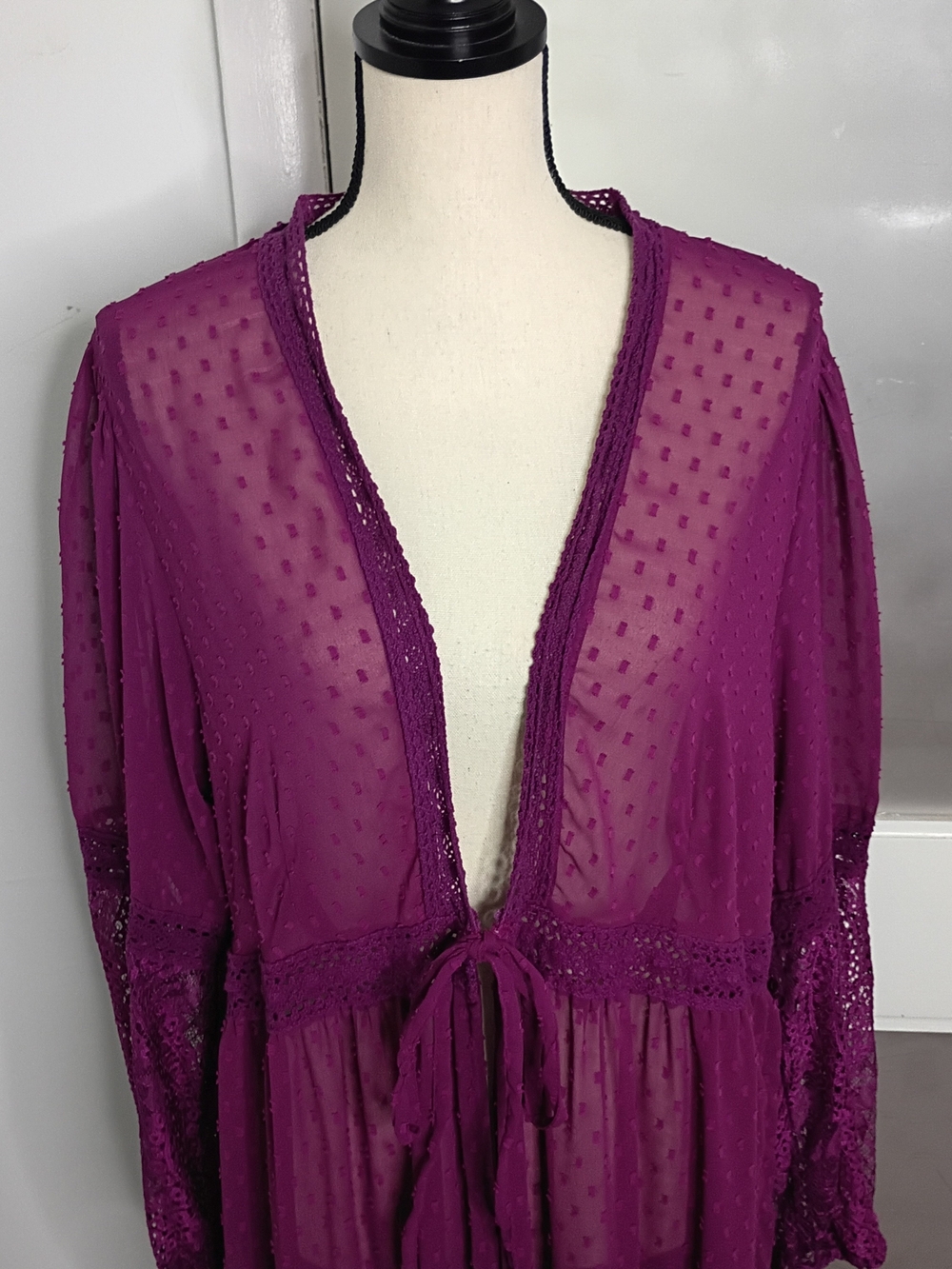 Torrid Sheer Plum Dotted Lace Sleeve Boho Maxi Duster with Tie Front, Size 2 - Picture 6 of 9